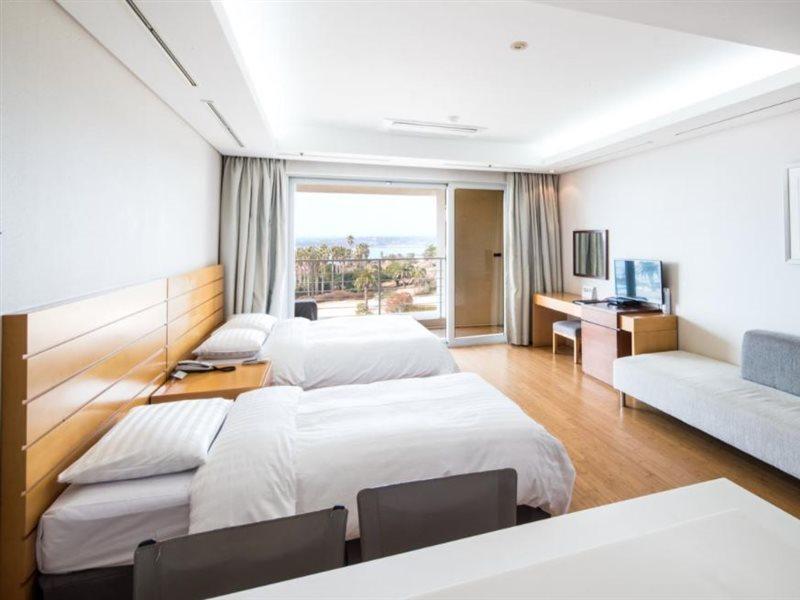 Hotel Sono Calm Jeju Seogwipo Zewnętrze zdjęcie