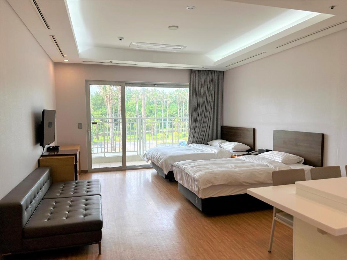 Hotel Sono Calm Jeju Seogwipo Zewnętrze zdjęcie