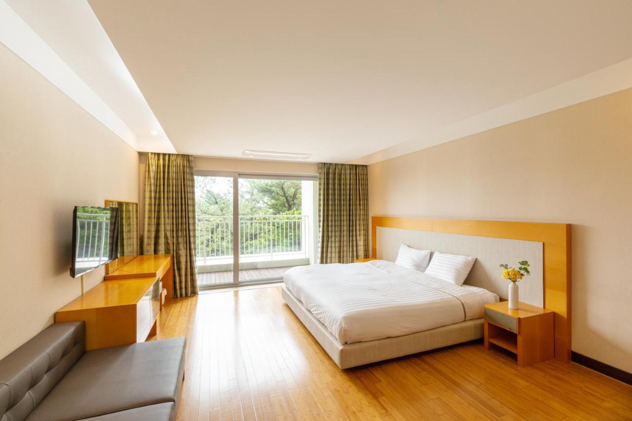 Hotel Sono Calm Jeju Seogwipo Zewnętrze zdjęcie