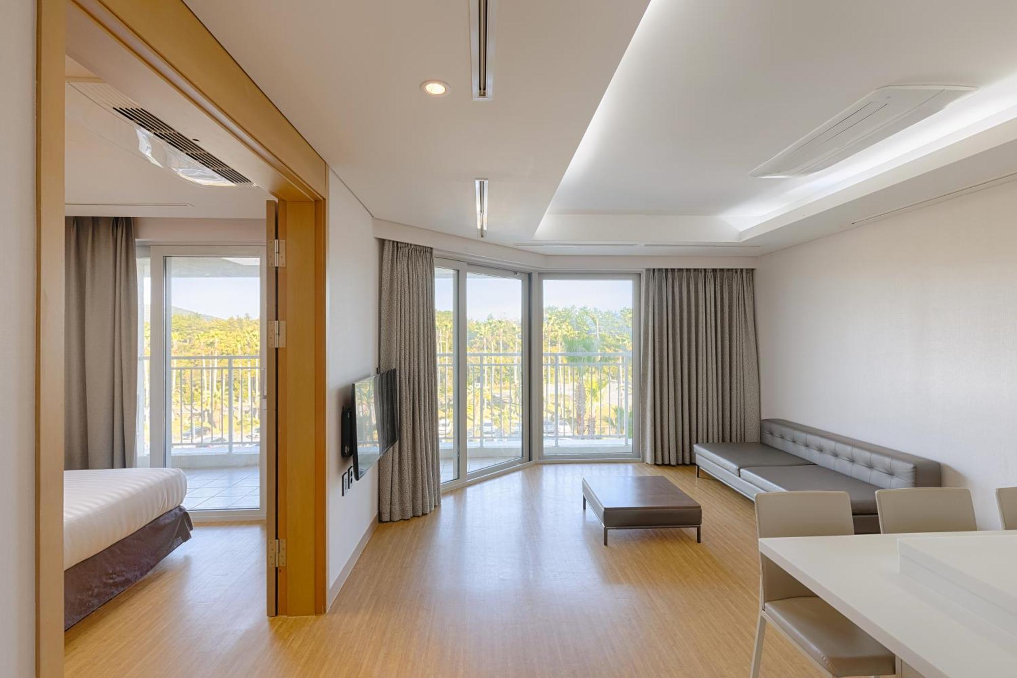 Hotel Sono Calm Jeju Seogwipo Zewnętrze zdjęcie