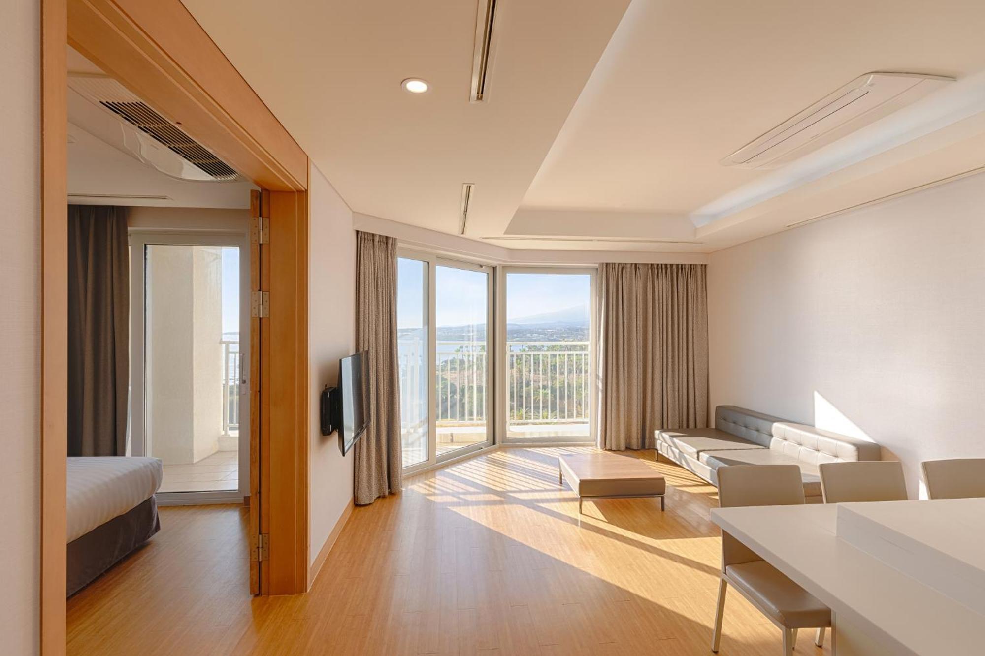 Hotel Sono Calm Jeju Seogwipo Zewnętrze zdjęcie