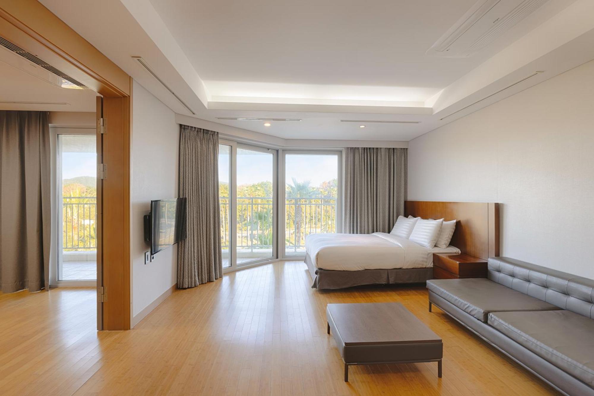 Hotel Sono Calm Jeju Seogwipo Zewnętrze zdjęcie